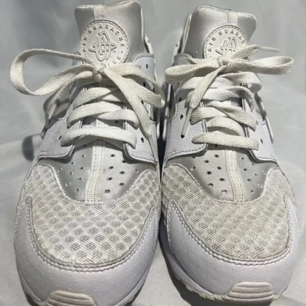 Size 8.5 - Nike Air Huarache Run Triple White‎ 2016